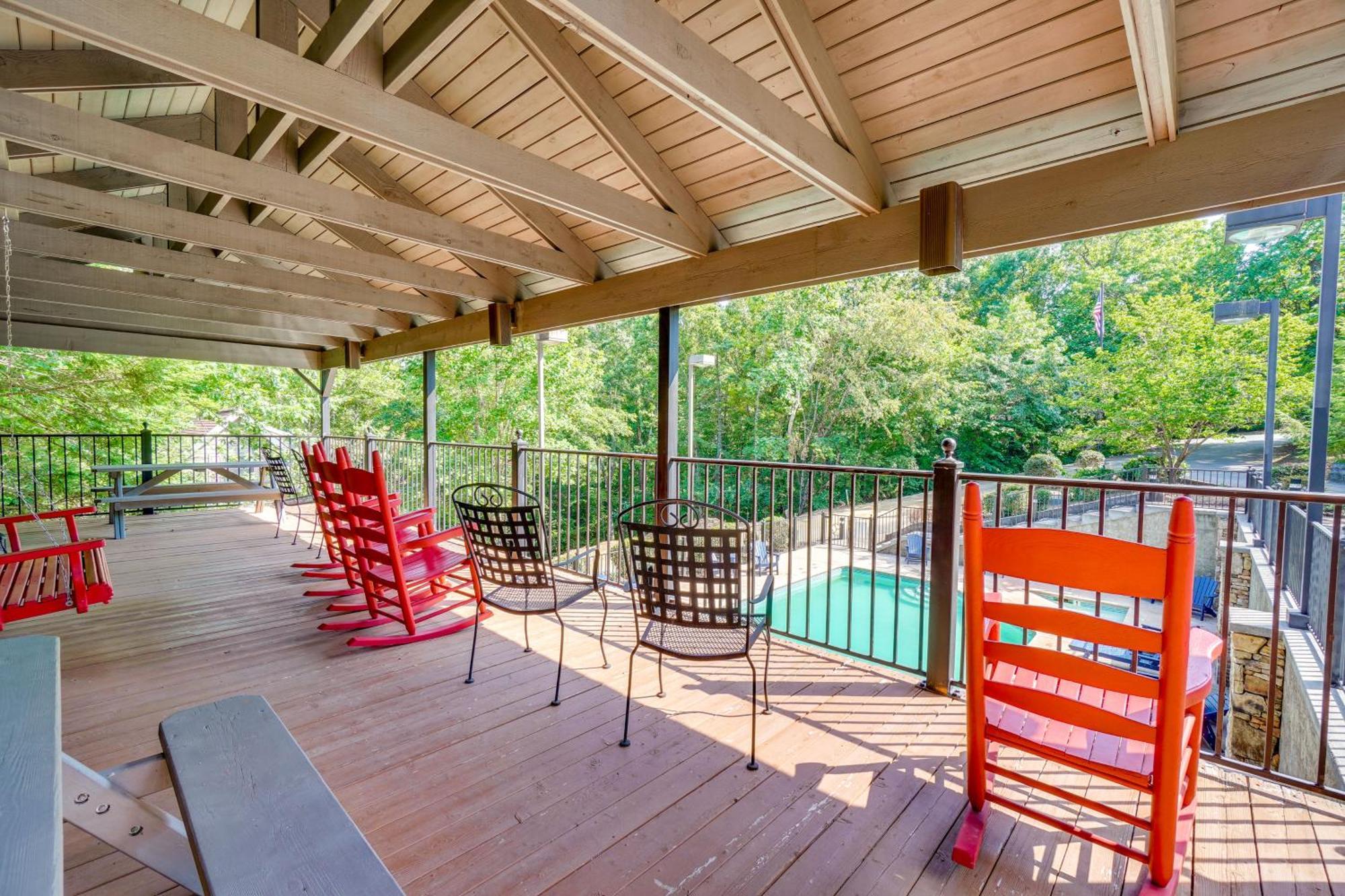 Smoky Mountain Cabin With Deck And Hot Tub! พิเจนฟอร์จ ภายนอก รูปภาพ