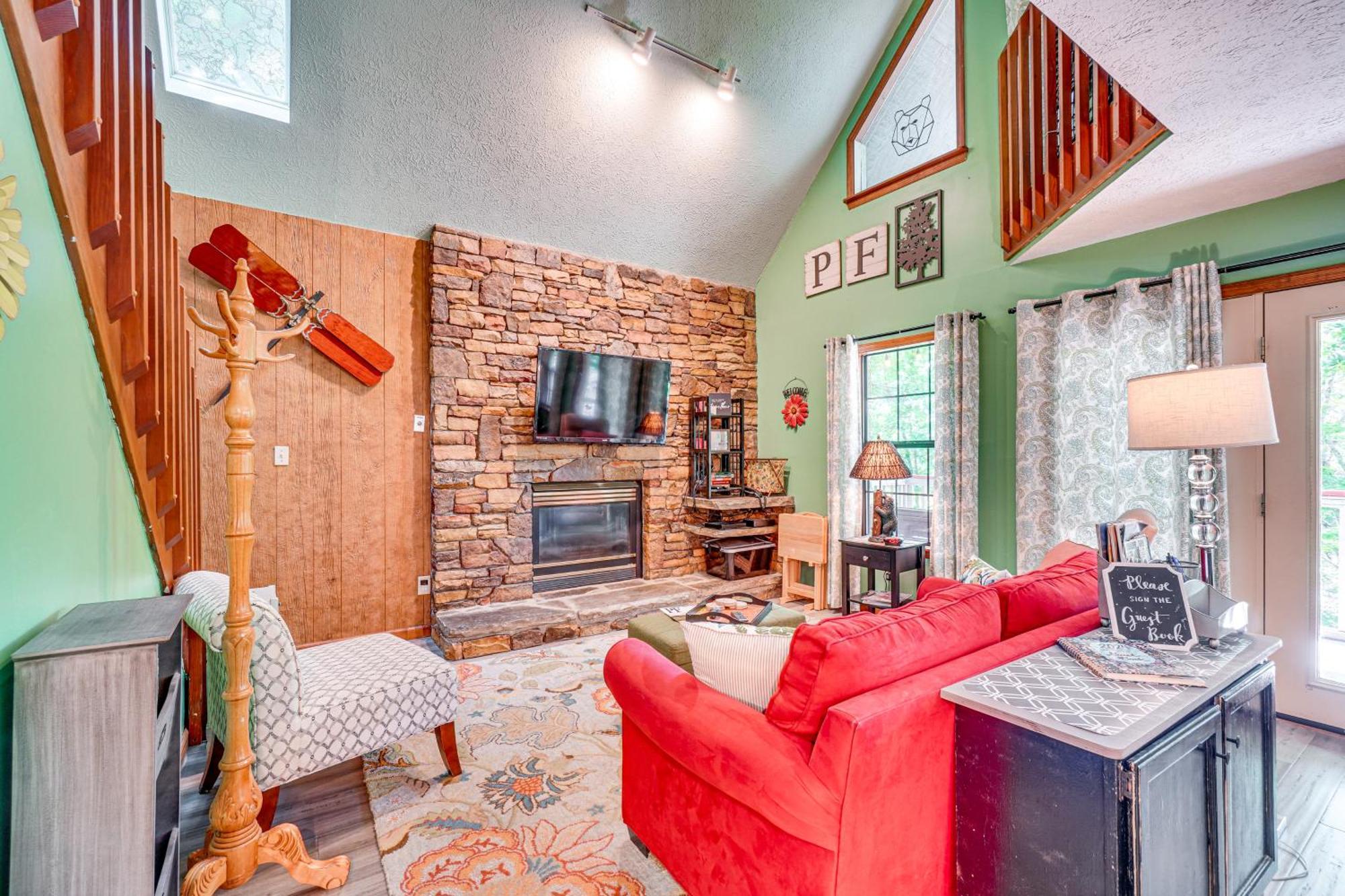 Smoky Mountain Cabin With Deck And Hot Tub! พิเจนฟอร์จ ภายนอก รูปภาพ