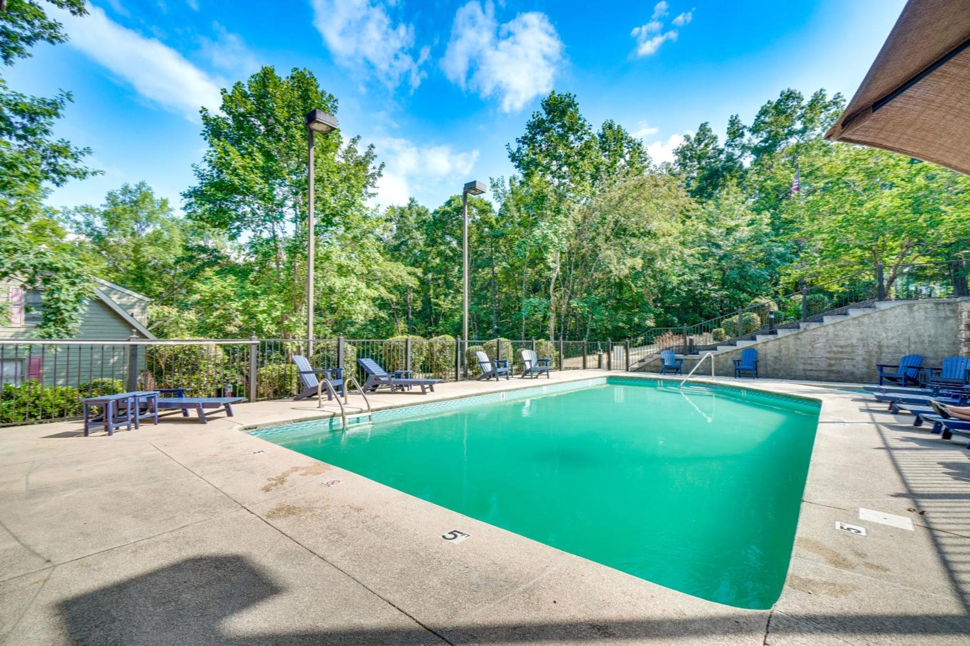 Smoky Mountain Cabin With Deck And Hot Tub! พิเจนฟอร์จ ภายนอก รูปภาพ
